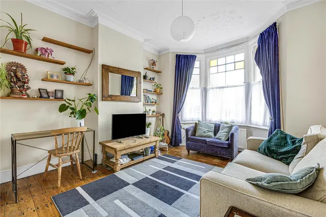 Laitwood Road, London, SW12, photo 1