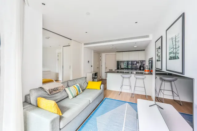Photo 2 — Apartment 19, 2 Riverlight Quay, London