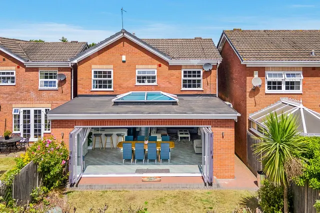 Santa Maria Way, Stourport-on-Severn, Worcestershire, DY13 9RX, photo 1