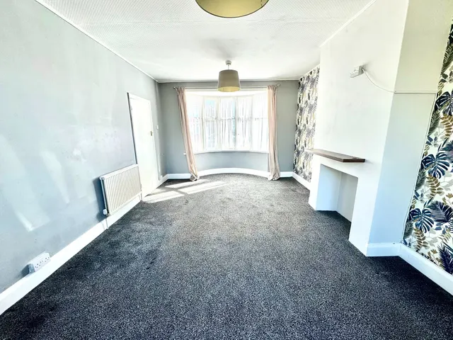 Holmside Avenue, Minster On Sea, ME12, photo 2