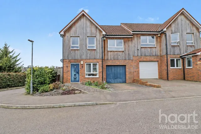 Helms Way, Walderslade, ME5, photo 1