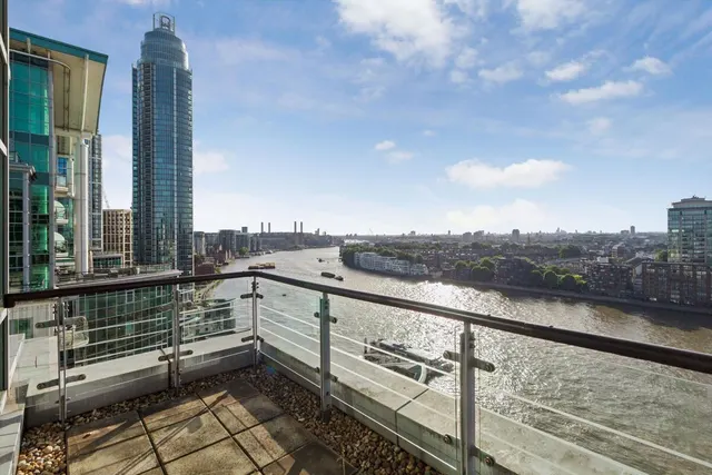 St. George Wharf, London, SW8, photo 2