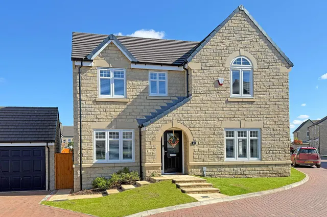 Spruisty Green, Killinghall, HG3, photo 1