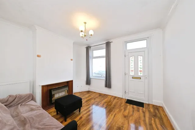 Park Street, Heanor, DE75, photo 2