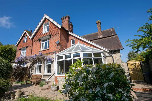 Queens Avenue, Maidstone, photo 1