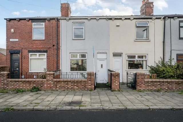 Wood Lea, South Elmsall, WF9, photo 1