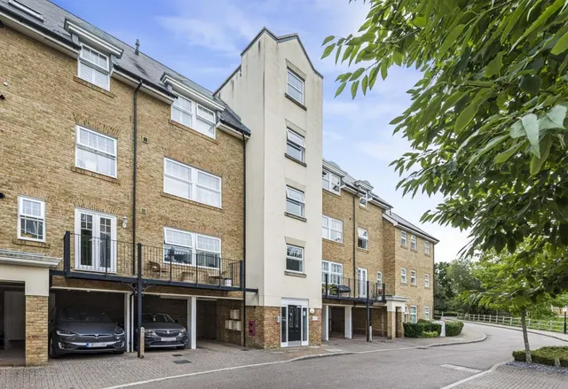 2 bedroom flat, Bromley