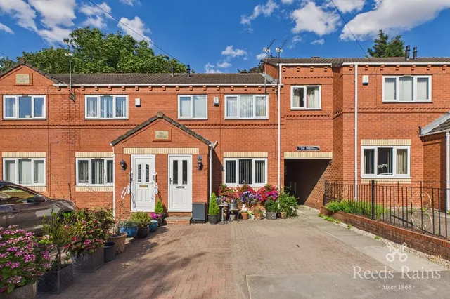 The Maltins, Castleford, West Yorkshire, WF10, photo 1