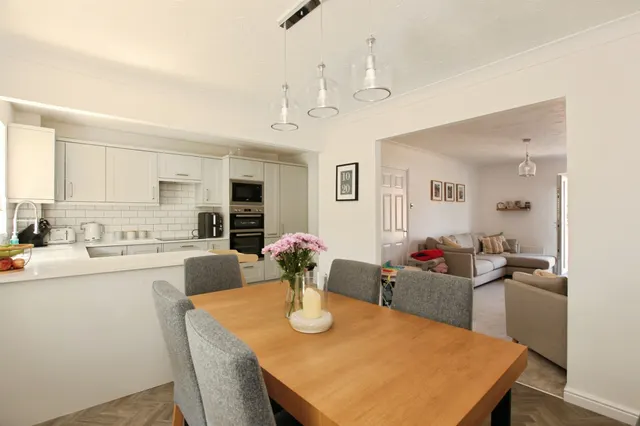Durham Close, Paignton, TQ3, photo 2