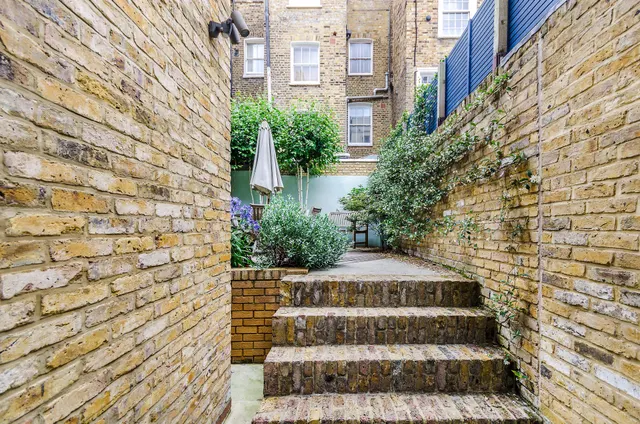 Photo 3 — 47 Edith Grove, London