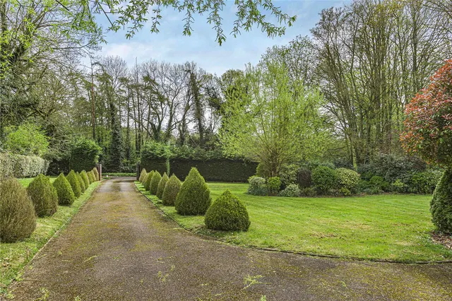 Photo 2 — Reynards Road, Welwyn, Hertfordshire, AL6 9TP