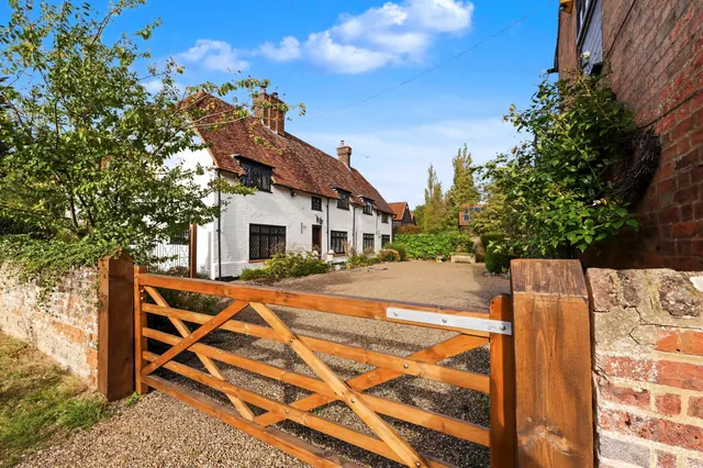 Drayton Beauchamp, Aylesbury, HP22, photo 2
