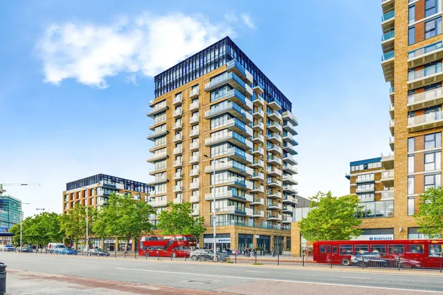Plumstead Road, London, SE18, photo 2