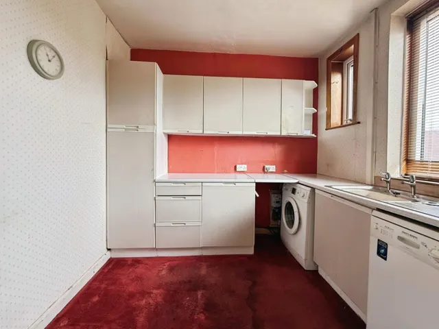 Nethershire Lane, Sheffield, S5, photo 3