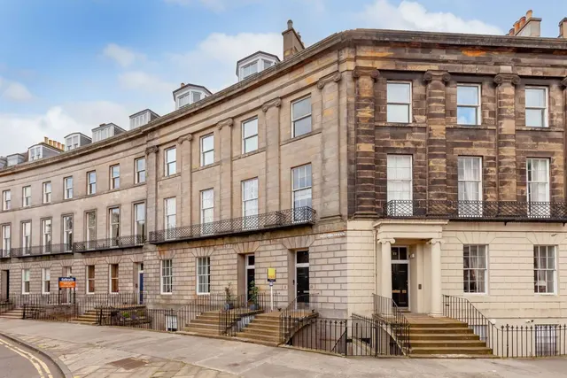 Atholl Crescent, West End, EH3, photo 1