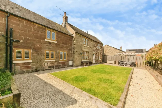 Saltersford Lane, Alton, Stoke-On-Trent, photo 1