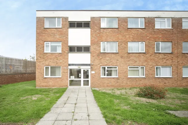 Hamilton Court, Taunton, TA1, photo 1