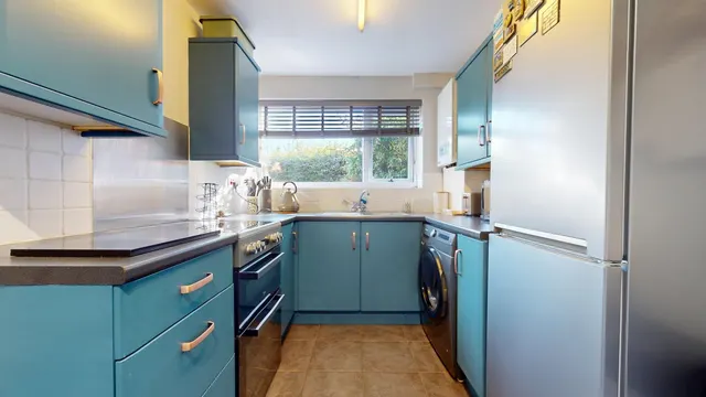 Photo 2 — Mount Pleasant Drive, Telford, Shropshire TF3 1QN