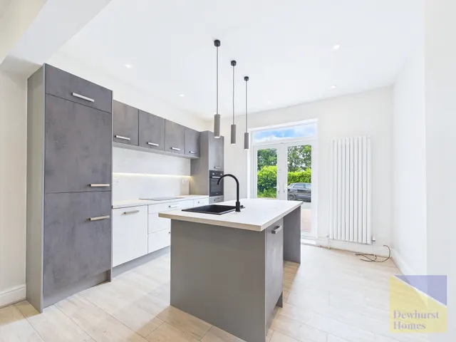 Photo 2 — Ash Grove, Preston, Lancashire, PR1 5QY