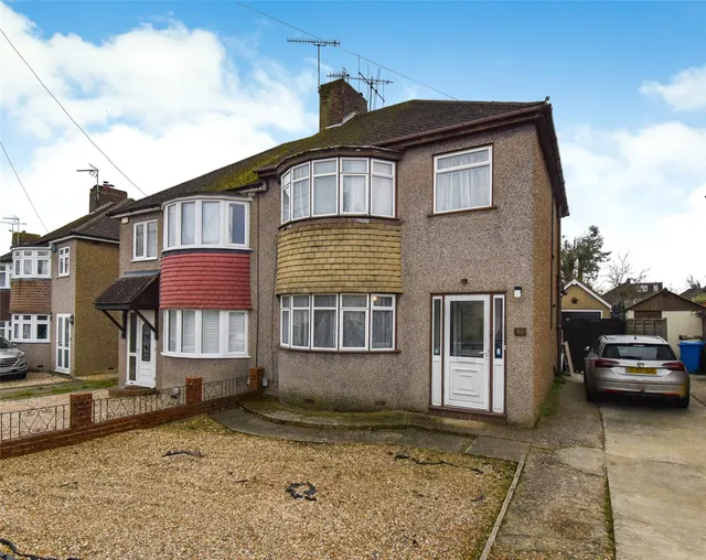Gillian Avenue, Aldershot, Hampshire, GU12 4HS, photo 1
