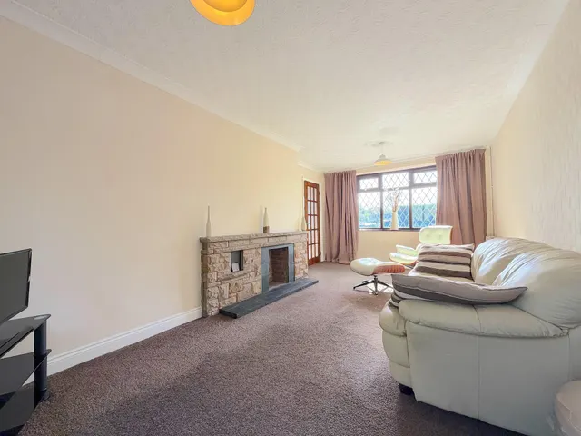 Pickering Road, Wednesfield, WV11, photo 2