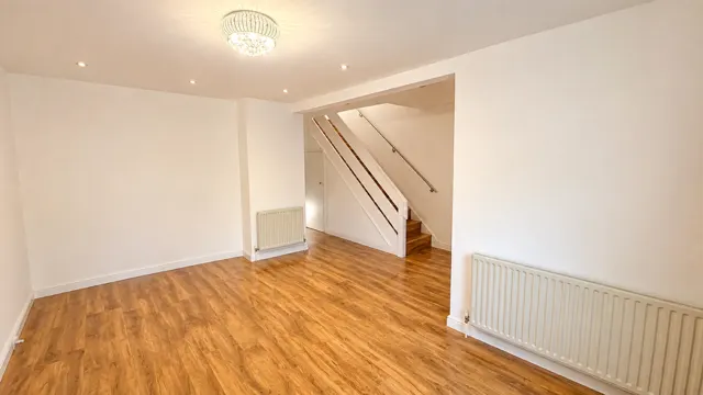 Photo 2 — Stanhope Road, Rainham, Havering, RM13 7RP