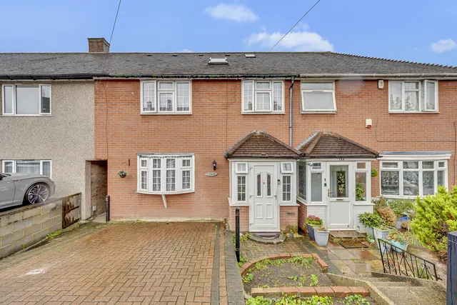Burrow Road, Chigwell, IG7 4NL, photo 1