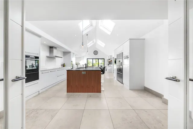 sq ft. Perfect for multi-generational, photo 2