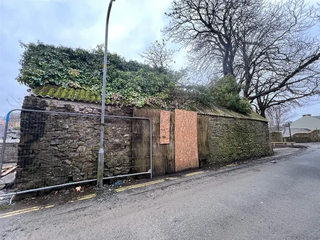 Castle Hill, Haverfordwest, SA61, photo 1