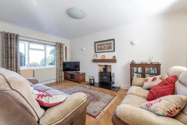 Sandilands Close, East Stour, SP8, photo 3