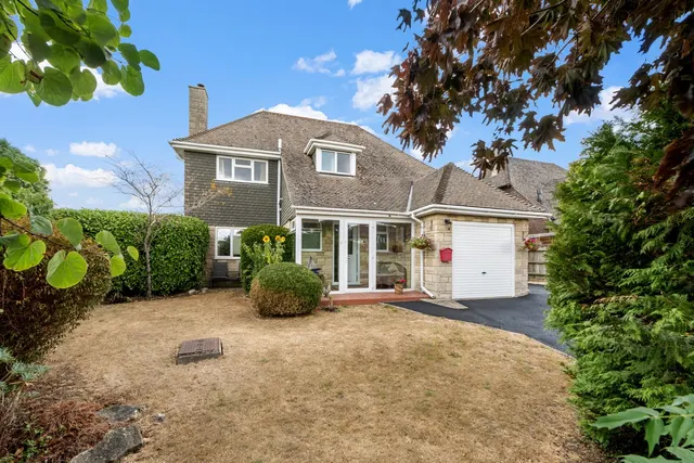 Sandilands Close, East Stour, SP8, photo 1