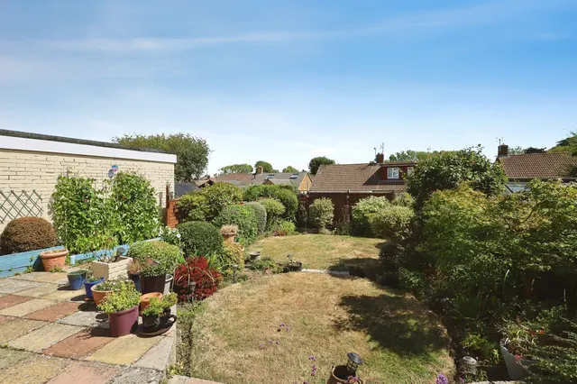 Photo 2 — Paddock Gardens, Polegate