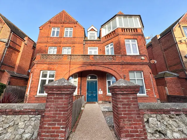 Hartfield Road, Eastbourne, BN21, photo 1