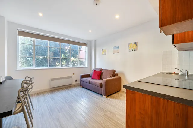 Photo 2 — Flat G08, 2 Roland Gardens, London