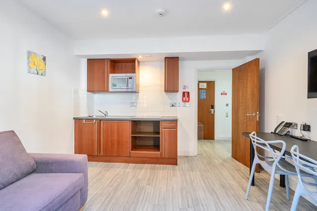 Photo 3 — Flat G08, 2 Roland Gardens, London