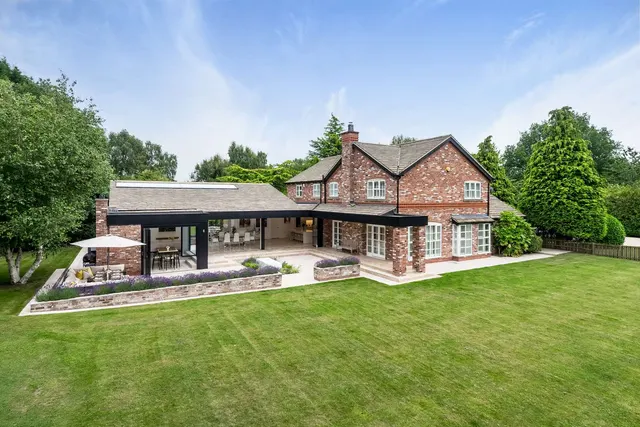 Bollington Lane, Nether Alderley, Macclesfield, Cheshire, SK10 4TB, photo 1