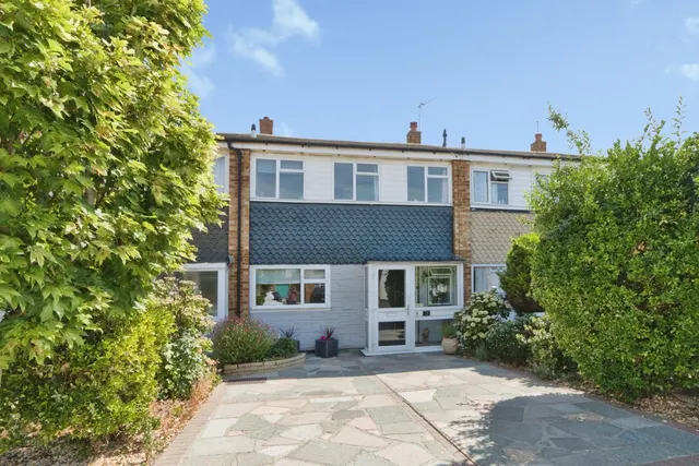 Dorothy Evans Close, Bexleyheath, DA7, photo 1