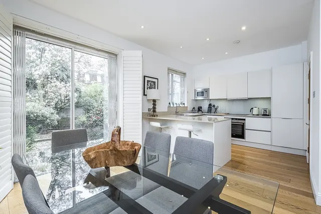 Porchester Terrace, Hyde Park, W2, photo 1