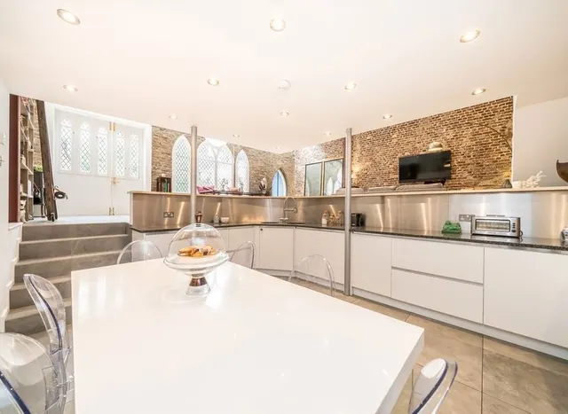 Lillie Road, Fulham, SW6, photo 3
