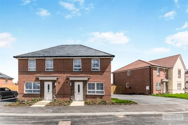 Tangmere Road, Hailsham, BN27, photo 1