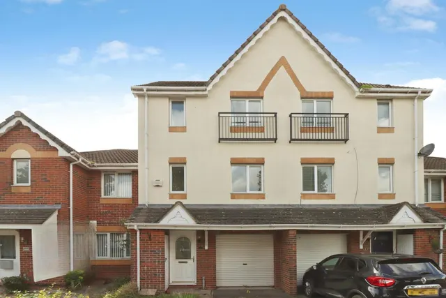 Johnson Road, Emersons Green, BS16, photo 1