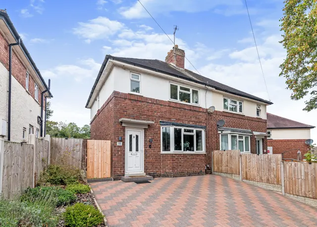 Photo 2 — Manor Road, Tamworth, B77