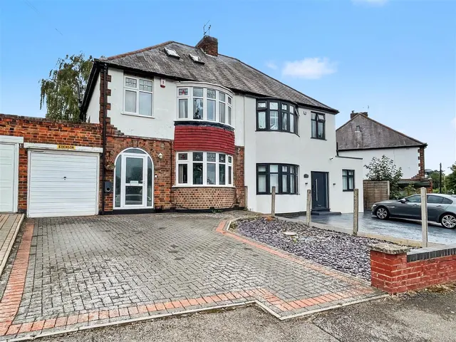 Queen Street, Oadby, LE2, photo 1