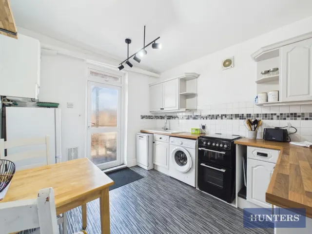 Station Avenue, Filey, YO14, photo 2