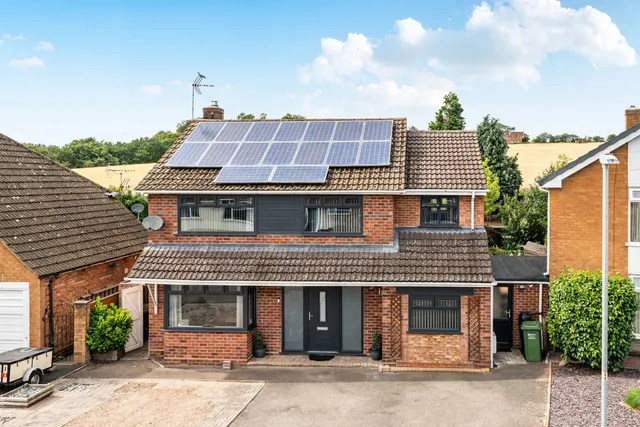 Elan Avenue, Stourport-on-severn, DY13 8LS, photo 1