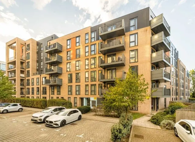 Needleman Close, Colindale, NW9, photo 1