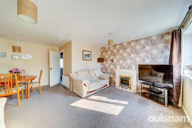 Photo 3 — Rectory Close, Lower Broadheath, Worcester, Worcestershire, WR2 6RD