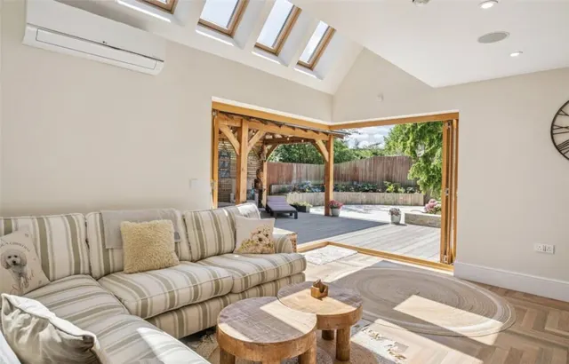 Photo 3 — Calverton Road, Stony Stratford, Milton Keynes, Buckinghamshire, MK11