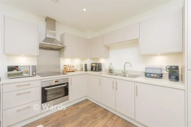 Havelock Drive, Greenhithe, DA9, photo 3