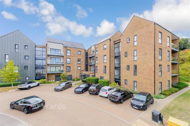 Havelock Drive, Greenhithe, DA9, photo 1
